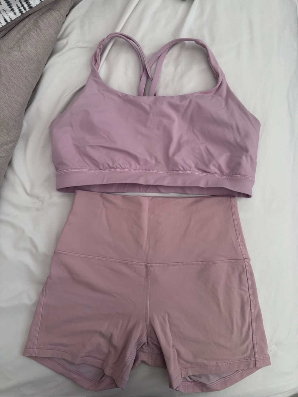 Lululemon pink haze set